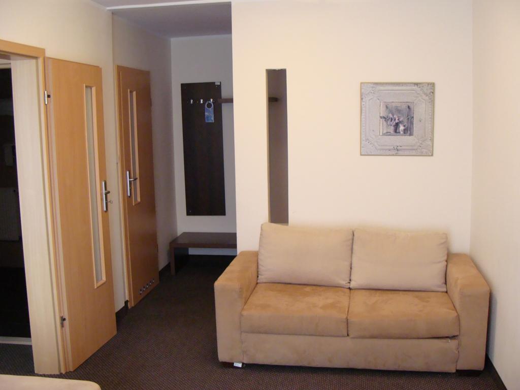 Hotel Dal Gdańsk Buitenkant foto