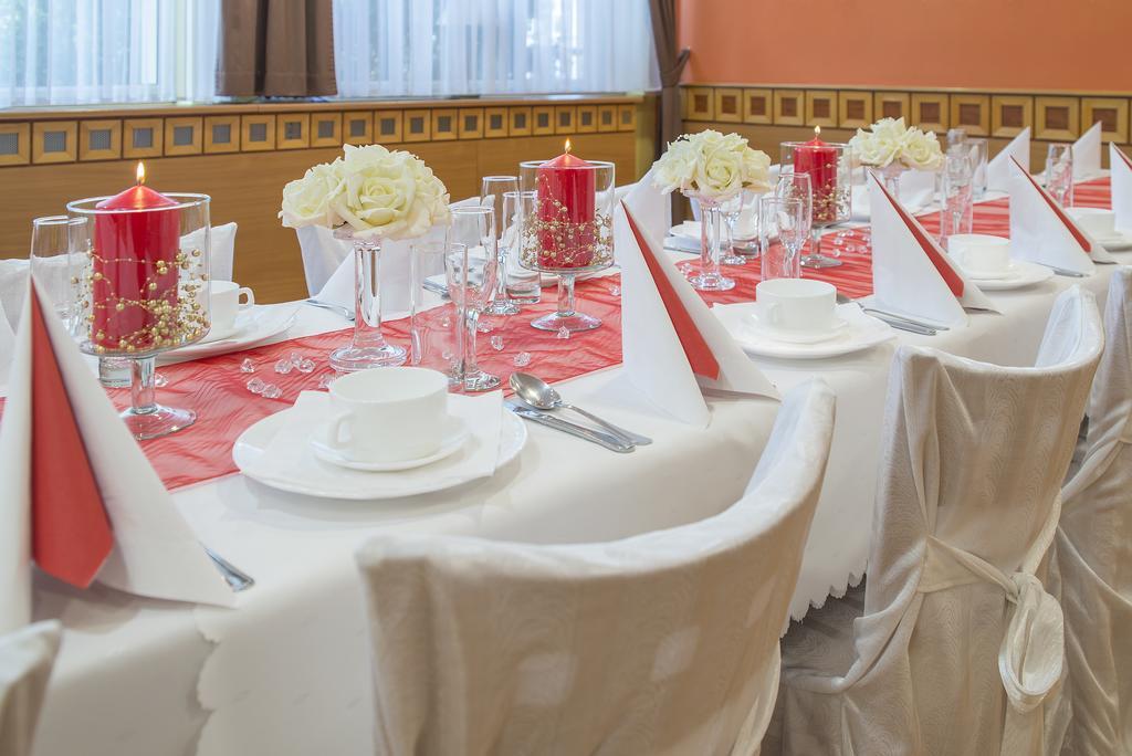 Hotel Dal Gdańsk Buitenkant foto