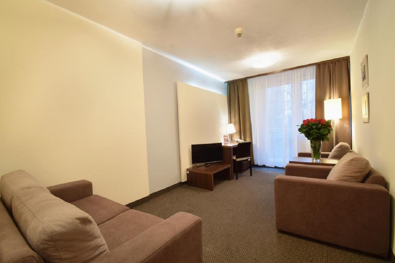Hotel Dal Gdańsk Buitenkant foto
